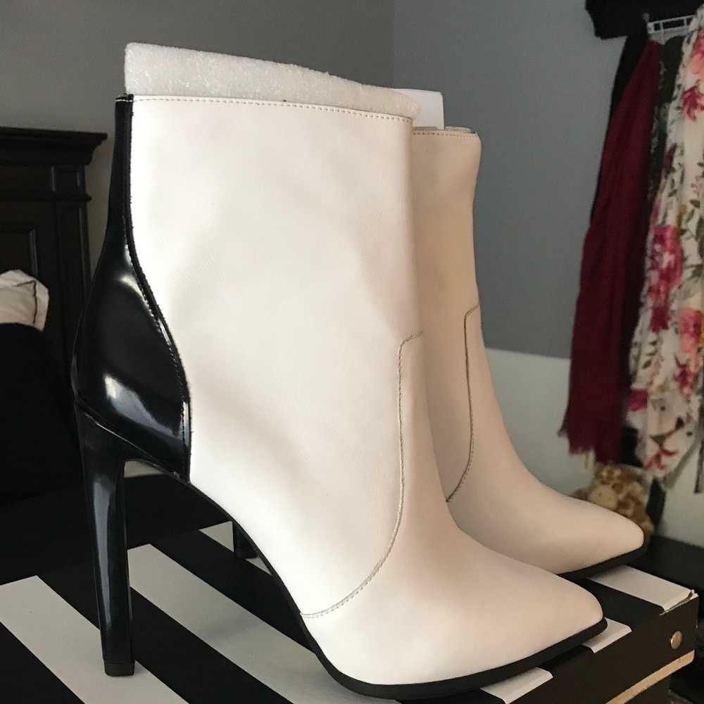 Jeffrey Campbell Bootie
